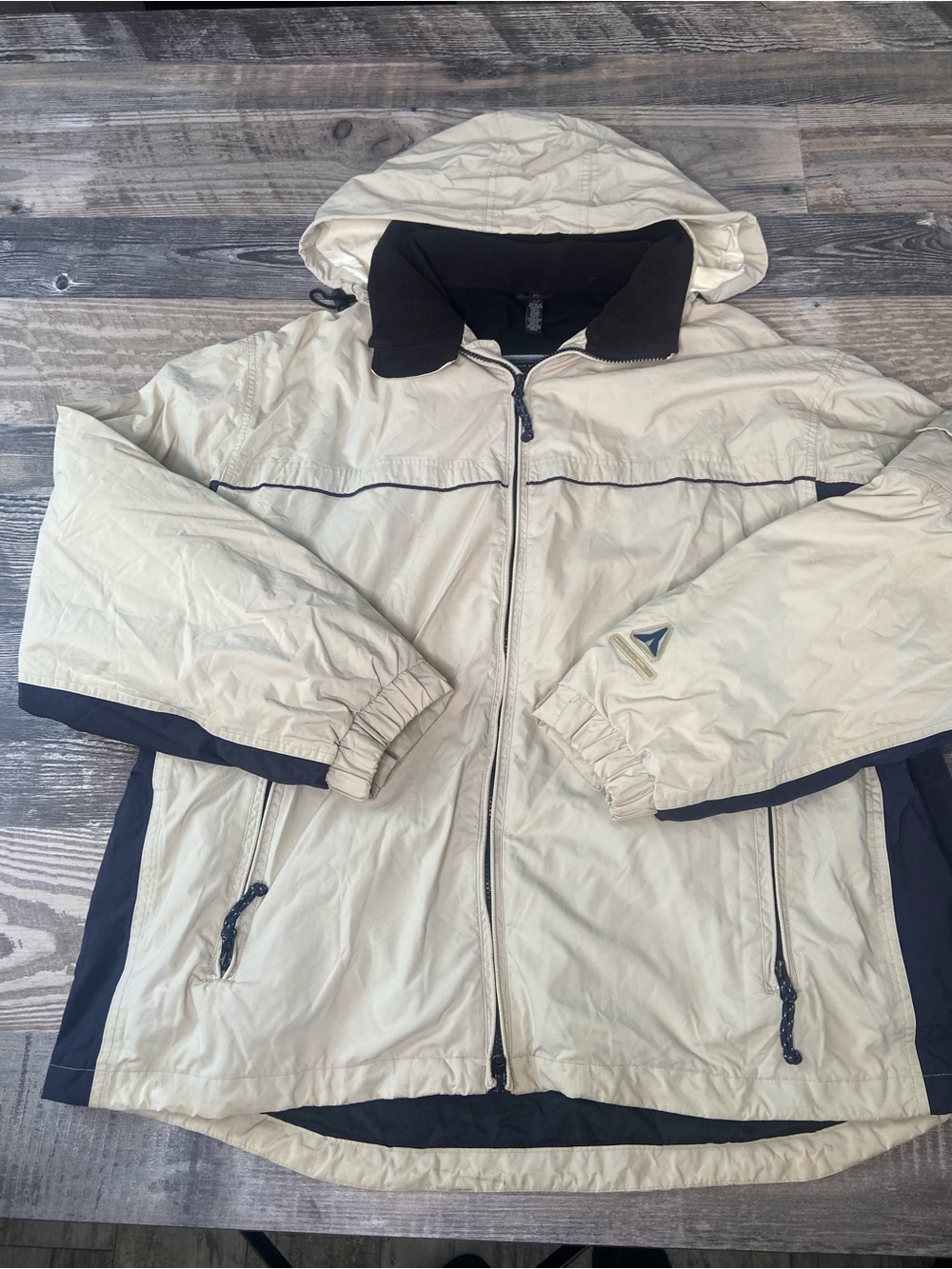 American Eagle Outfitters Beige and Black Hooded Windbreaker